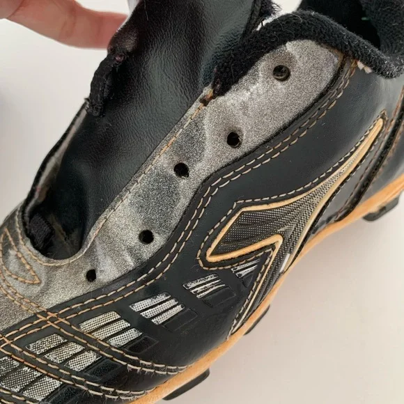 Diadora Cleats Black Silver White Shoes Baseball Boy’s Size 1 - Picture 12 of 16